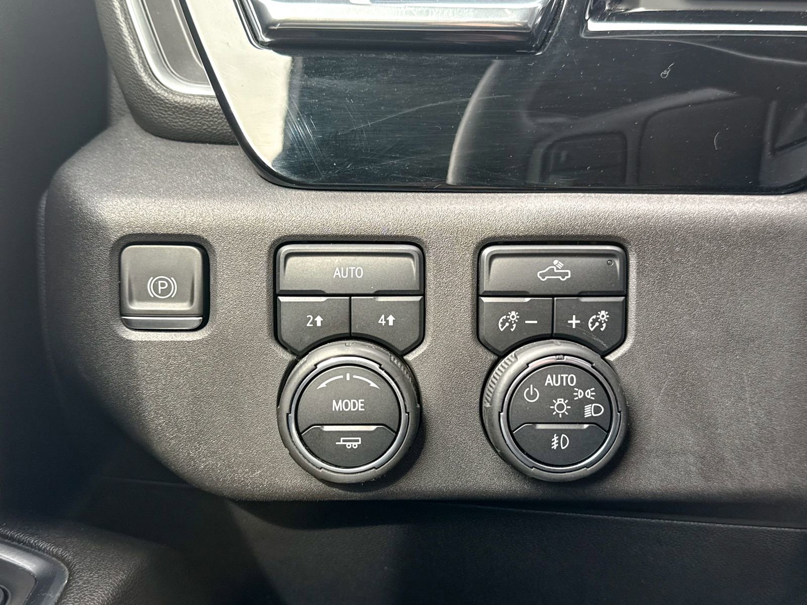 Certified 2023 Chevrolet Silverado 1500 RST image 35