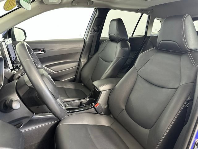 Used 2024 Toyota Corolla Cross XLE AWD/4WD image 17