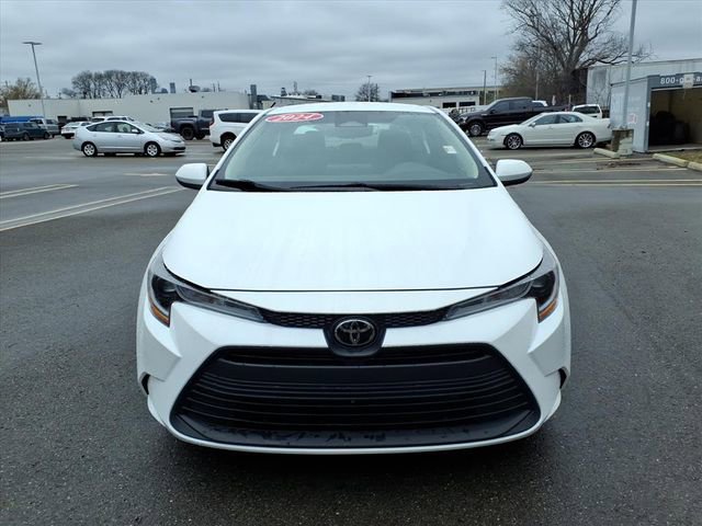 Certified 2024 Toyota Corolla LE image 2