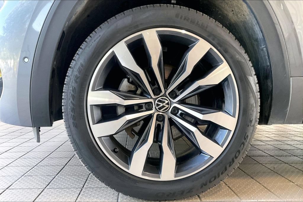 Used 2023 Volkswagen Atlas SEL Premium AWD/4WD image 33