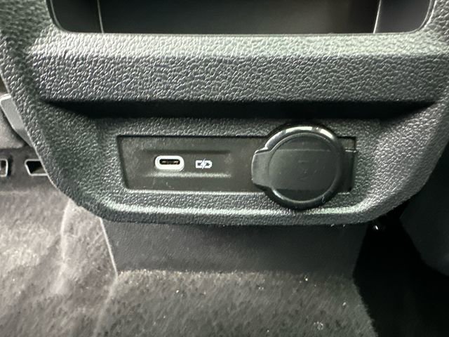 Used 2023 Volkswagen Tiguan SE R-Line AWD/4WD image 19