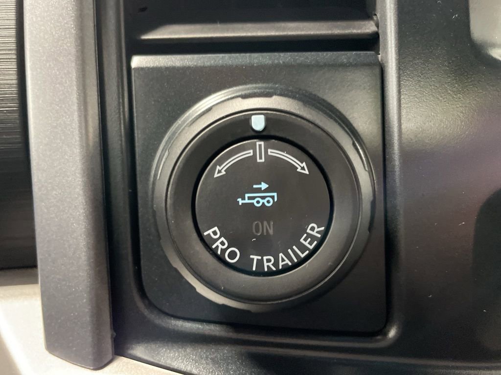 Used 2023 Ford F150 XLT w/ Trailer Tow Package image 39