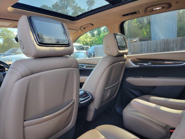 Used 2020 Cadillac XT6 Premium Luxury w/ Platinum Package FWD image 26