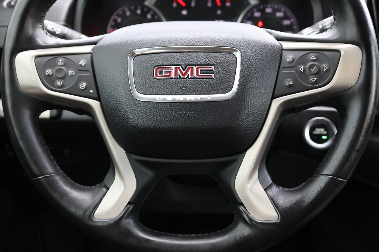 Used 2020 GMC Terrain Denali w/ Denali Premium Package image 18