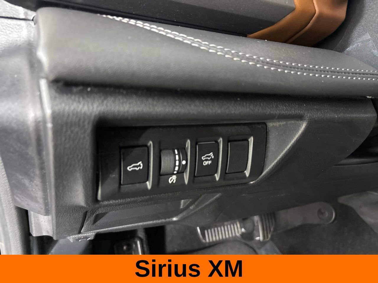 Used 2020 Subaru Outback Touring AWD/4WD image 11