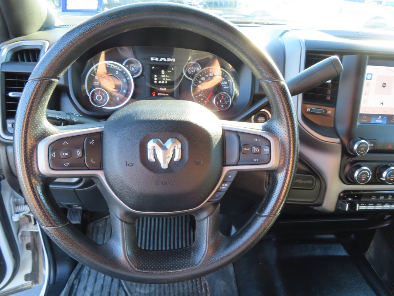 Used 2024 RAM 2500 Tradesman w/ Chrome Appearance Group image 24
