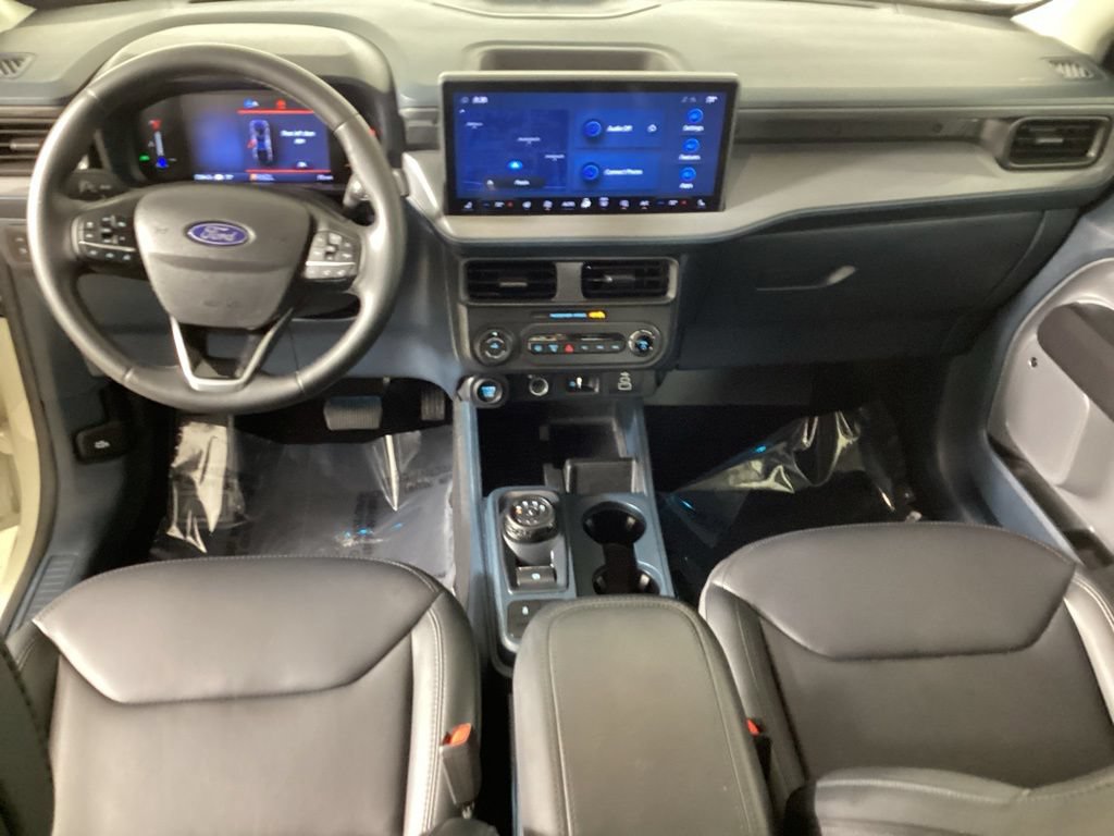 Used 2025 Ford Maverick Lariat w/ Black Appearance Package AWD/4WD image 30
