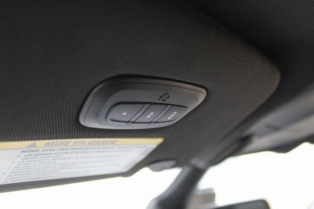 Used 2025 Chrysler Pacifica Limited image 27