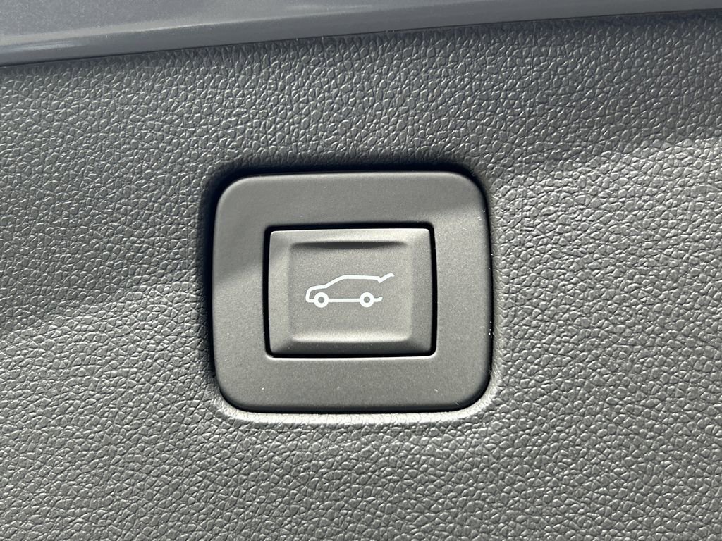 New 2026 Buick Envista Avenir image 11