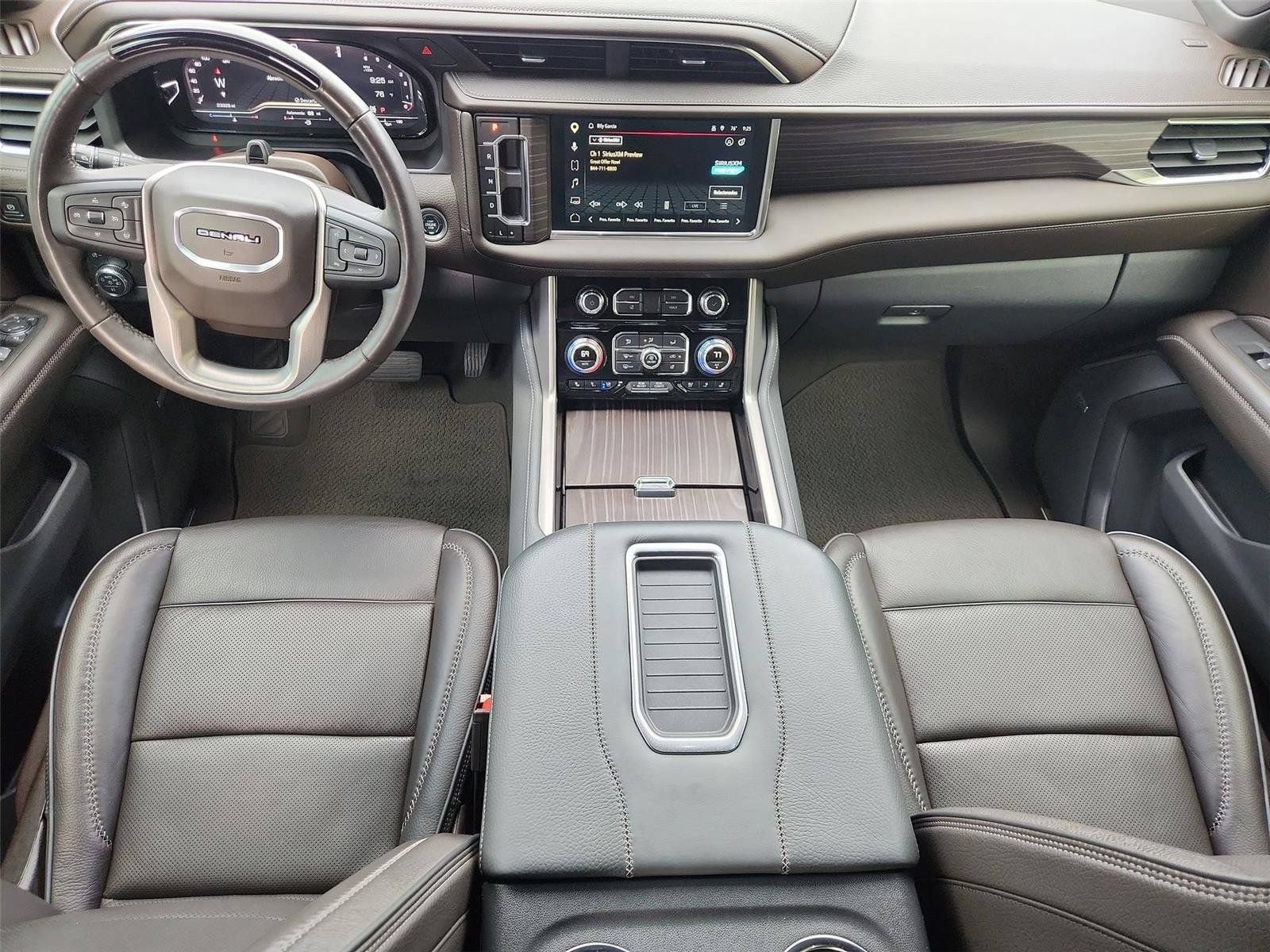 Used 2024 GMC Yukon Denali w/ Advanced Technology Package AWD/4WD image 21