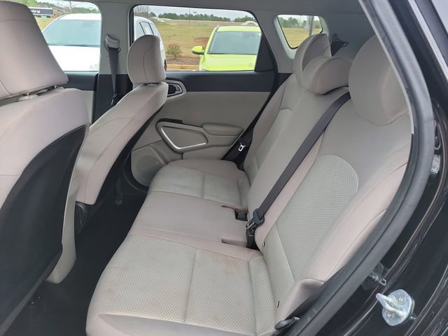 Certified 2021 Kia Soul LX image 11