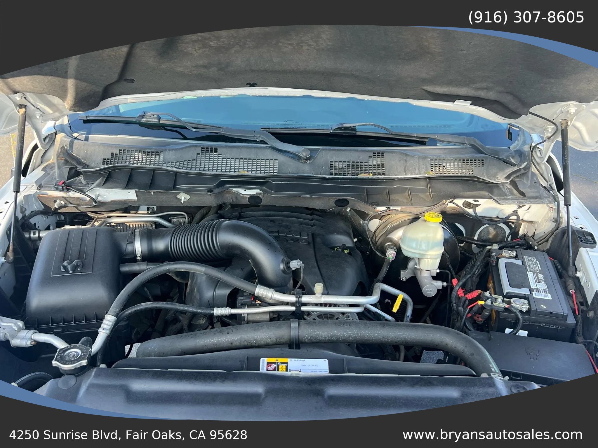 Used 2015 RAM 1500 Classic SLT image 18