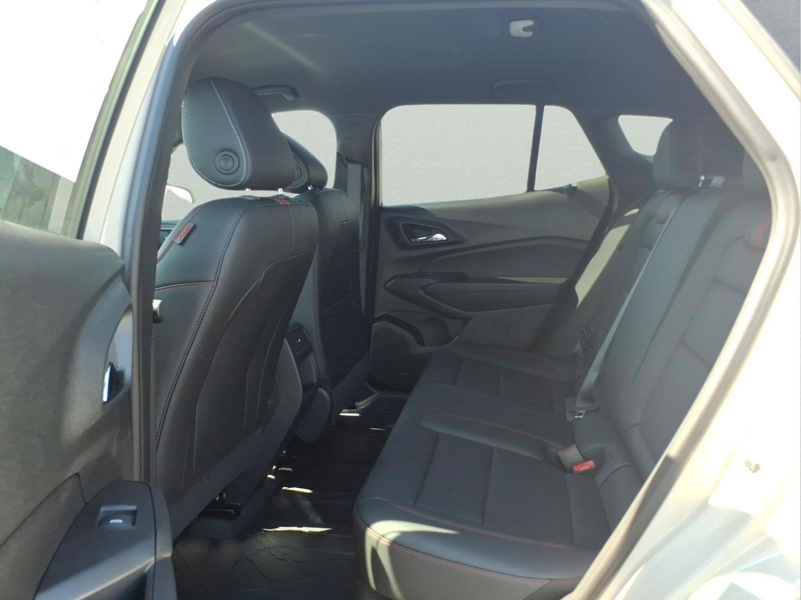 New 2026 Chevrolet Trax RS w/ Driver Confidence Package FWD image 9