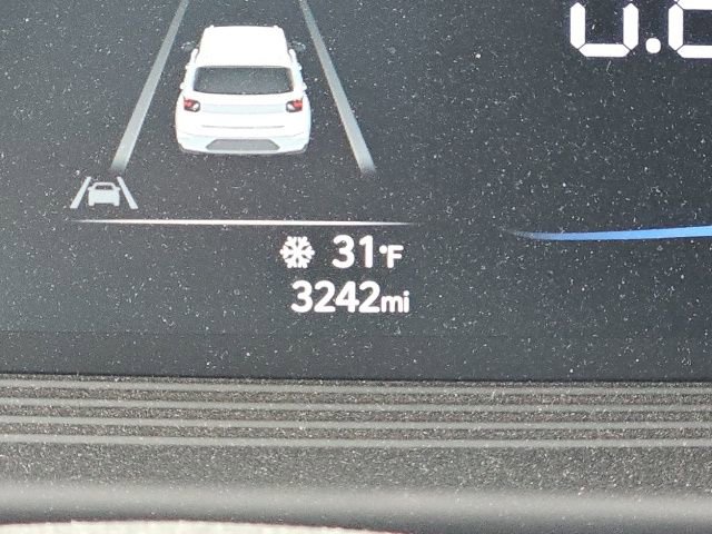 Used 2023 Hyundai Venue SEL image 34