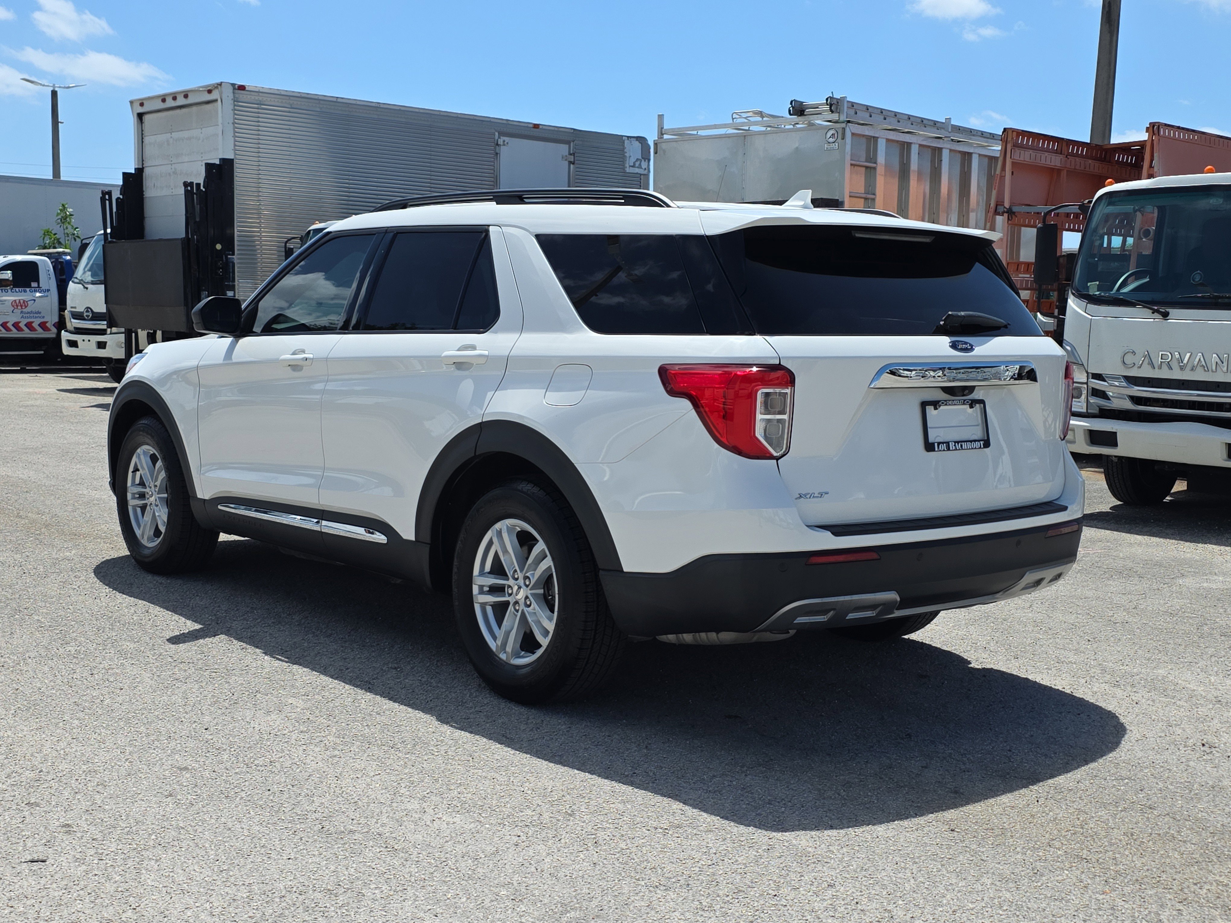 Used 2022 Ford Explorer XLT w/ Equipment Group 202A RWD image 5