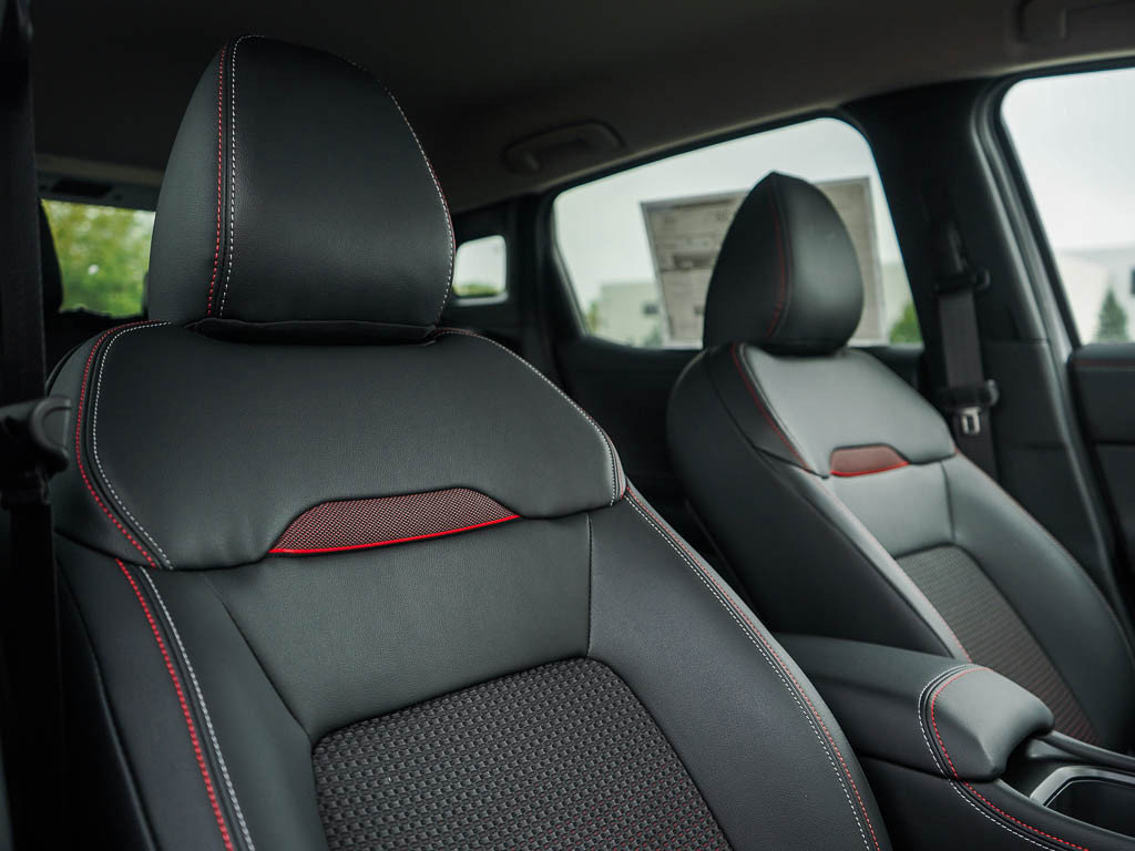 New 2026 Nissan Kicks SR w/ Cold Weather Package image 11