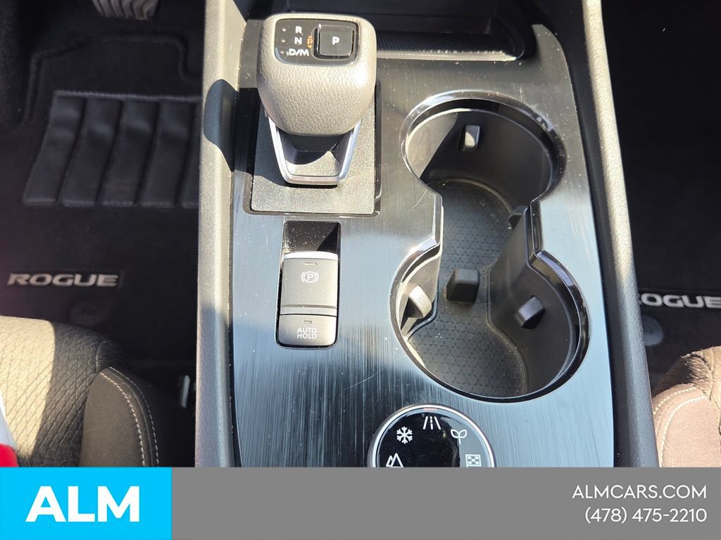 Used 2024 Nissan Rogue SV AWD/4WD image 19