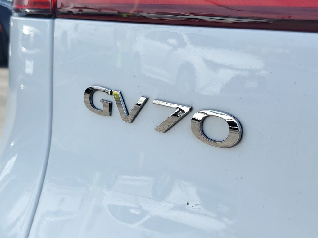 Used 2023 Genesis GV70 2.5T w/ Advanced Package AWD/4WD image 8