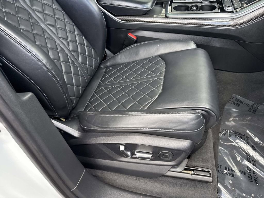 Used 2021 Audi SQ7 Premium Plus w/ Driver Assistance Package image 27