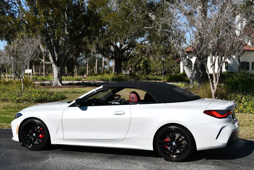 Used 2022 BMW 430i Convertible w/ M Sport Package image 4