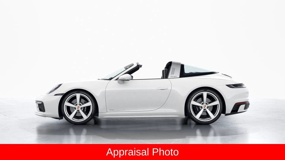 Certified 2022 Porsche 911 Targa 4S AWD/4WD image 2