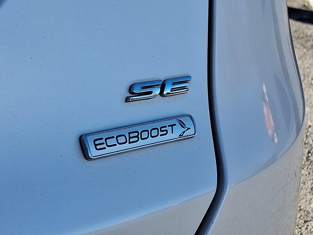 Used 2014 Ford Fusion SE w/ Equipment Group 202A image 29