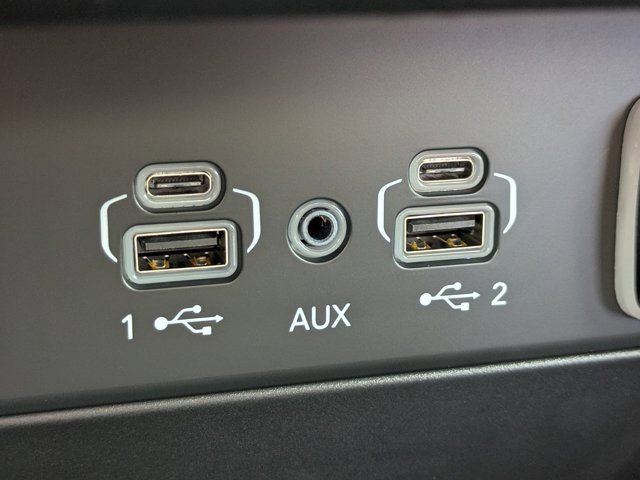 New 2025 Jeep Grand Cherokee Limited w/ Black Appearance Package image 20