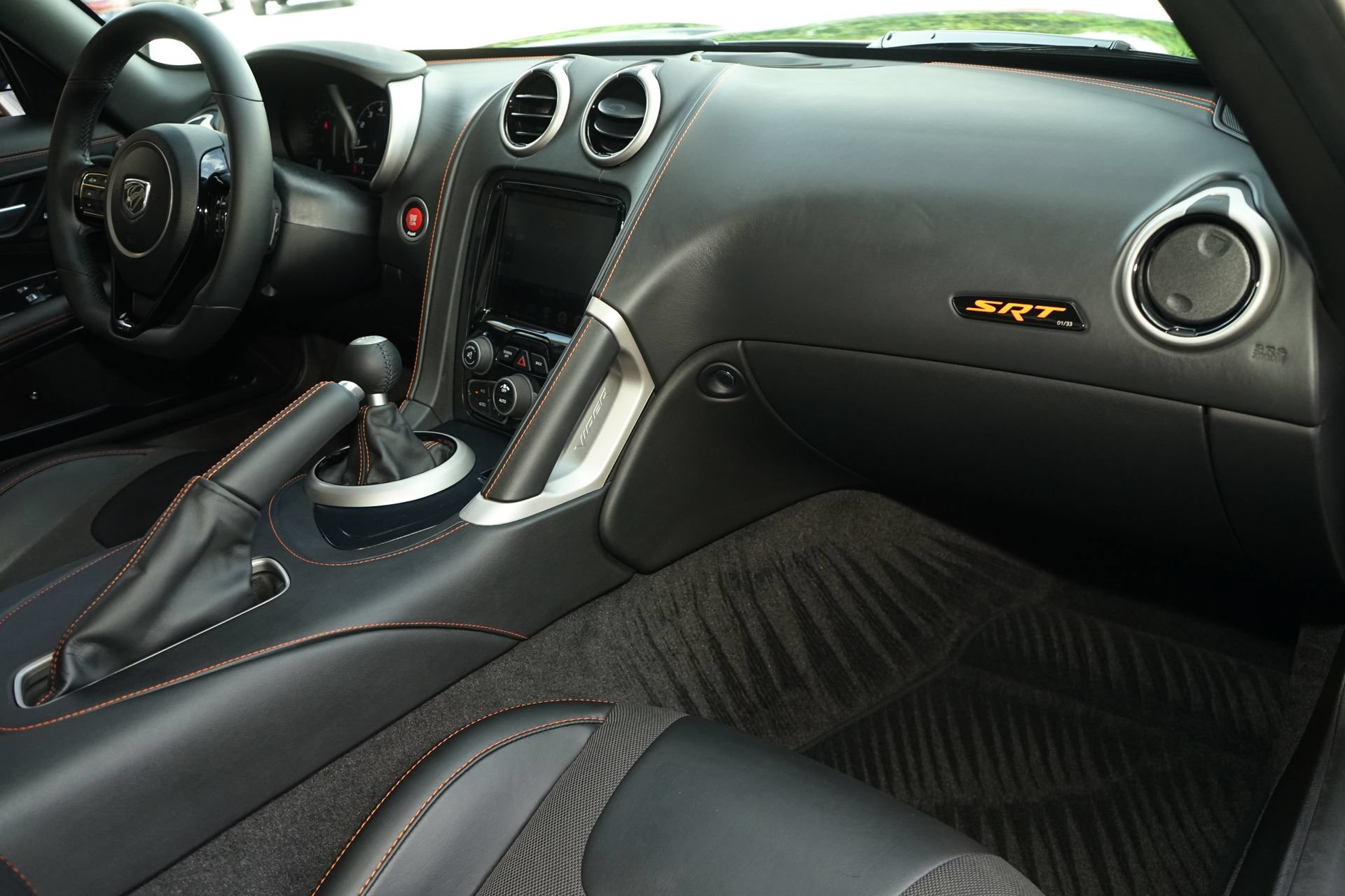 Used 2014 SRT Viper SRT-10 RWD image 16