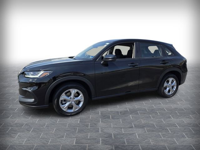 Used 2023 Honda HR-V LX image 3