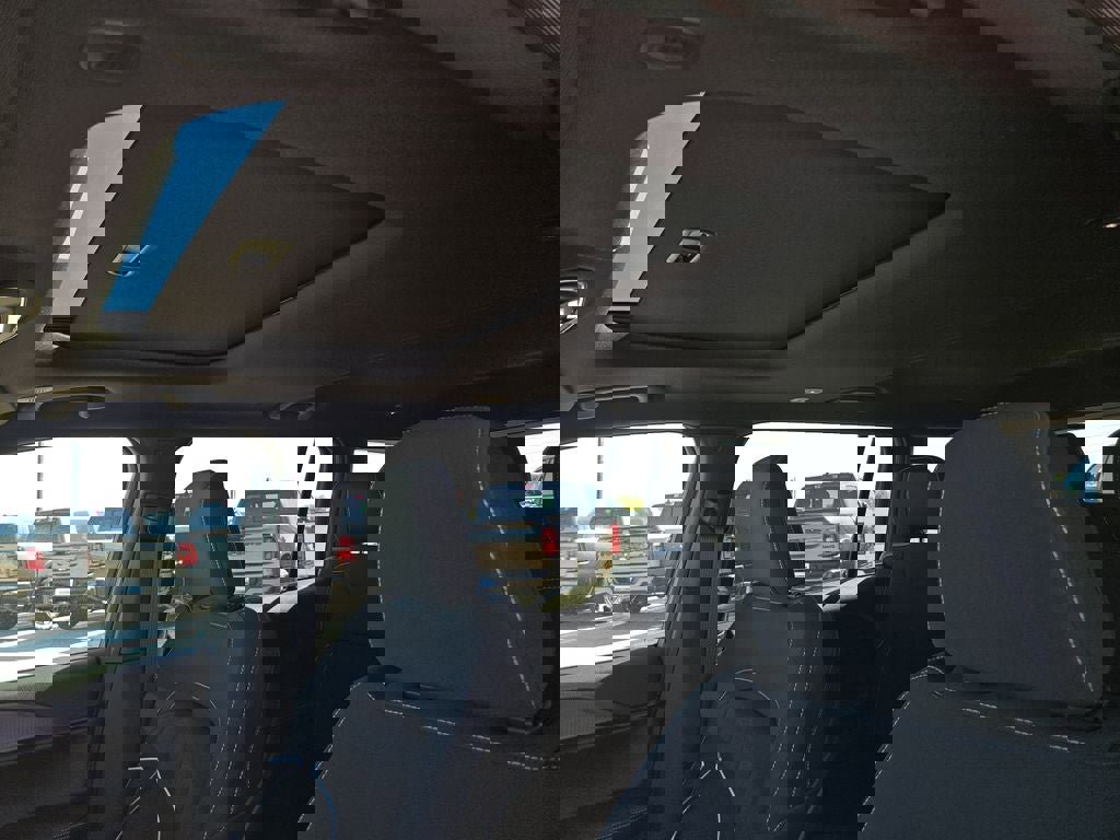 New 2025 Jeep Grand Cherokee L Laredo w/ Luxury Tech Group I image 20