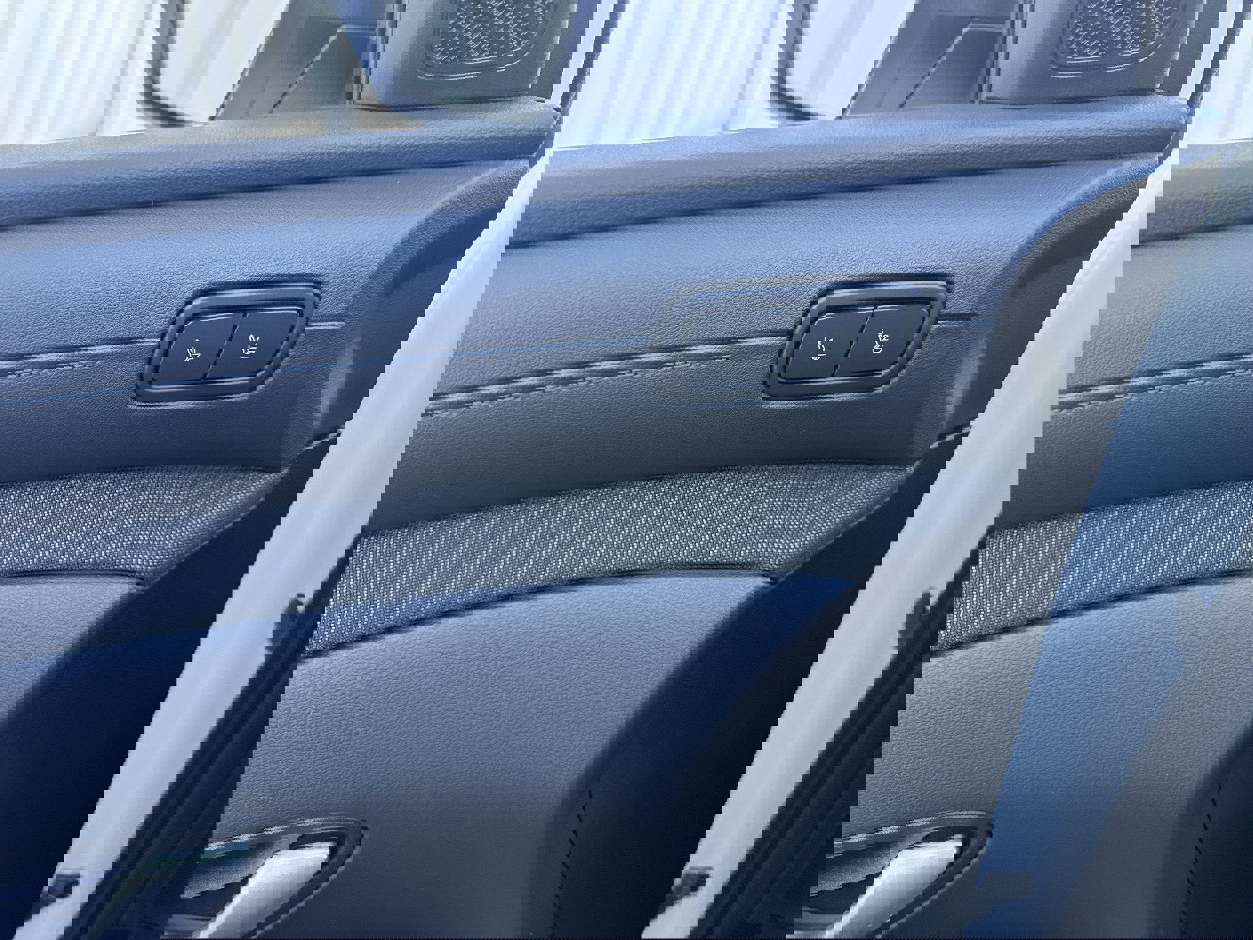 Used 2026 Hyundai Tucson Limited AWD/4WD image 9