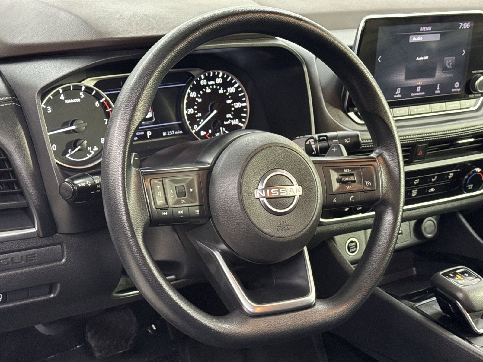 Used 2023 Nissan Rogue S image 20