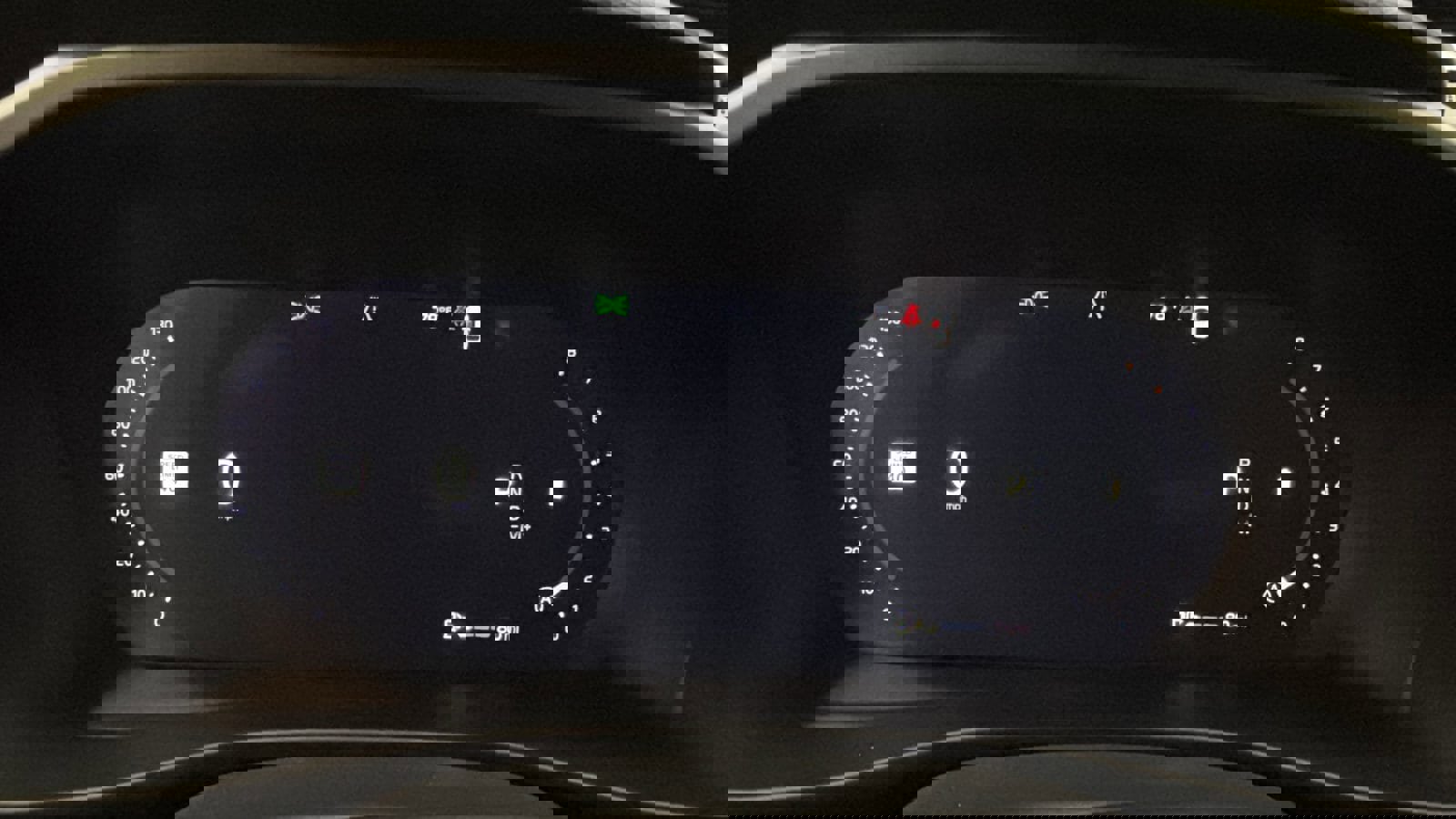 Used 2026 Volvo XC40 B5 Ultra w/ Protection Package Premier image 15