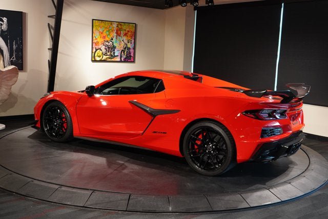 Used 2024 Chevrolet Corvette Z06 w/ Z07 Performance Package RWD image 6