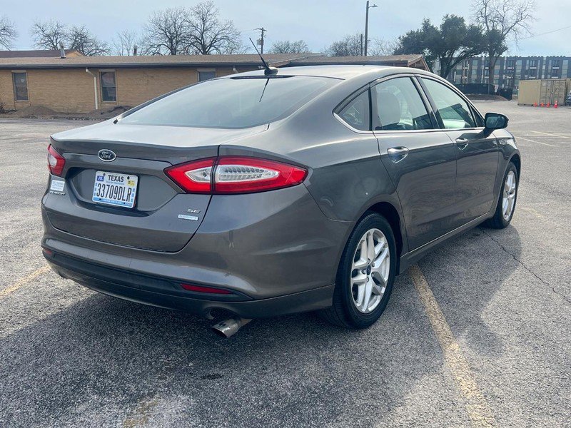 Used 2014 Ford Fusion SE image 6