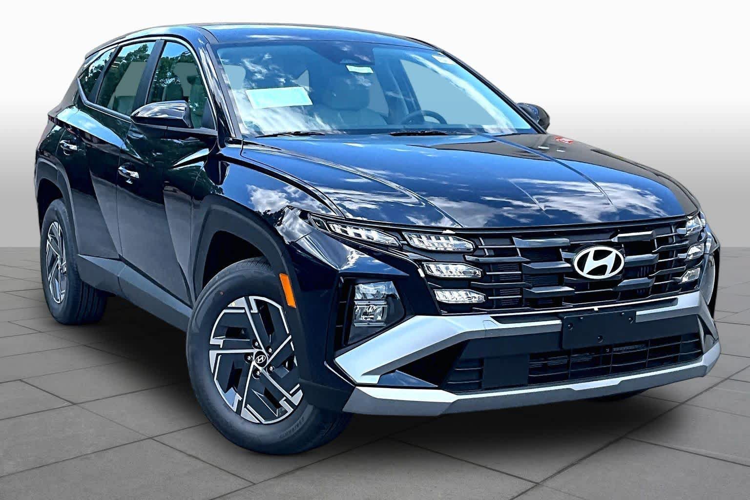 New 2026 Hyundai Tucson Blue SE AWD/4WD image 2