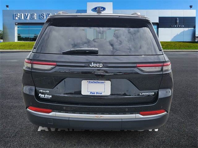 Used 2023 Jeep Grand Cherokee Laredo image 6
