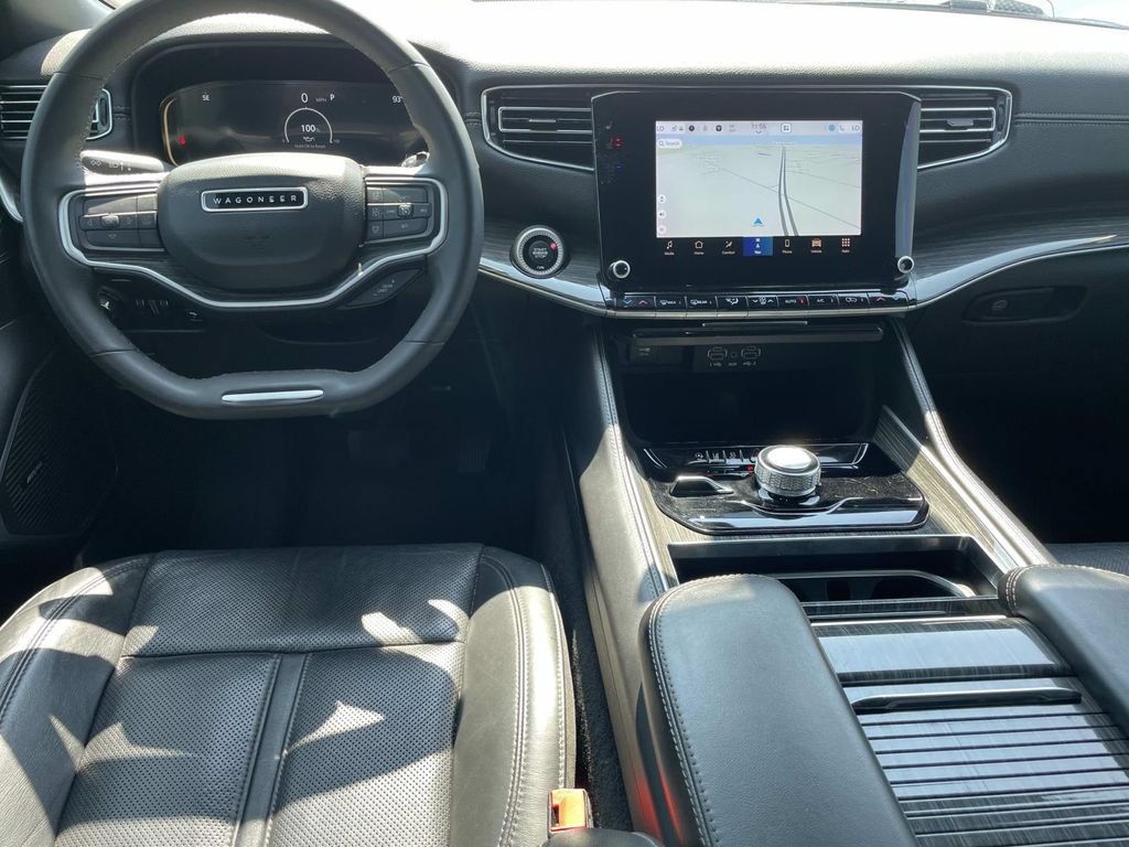 Used 2022 Jeep Wagoneer Series II AWD/4WD image 9
