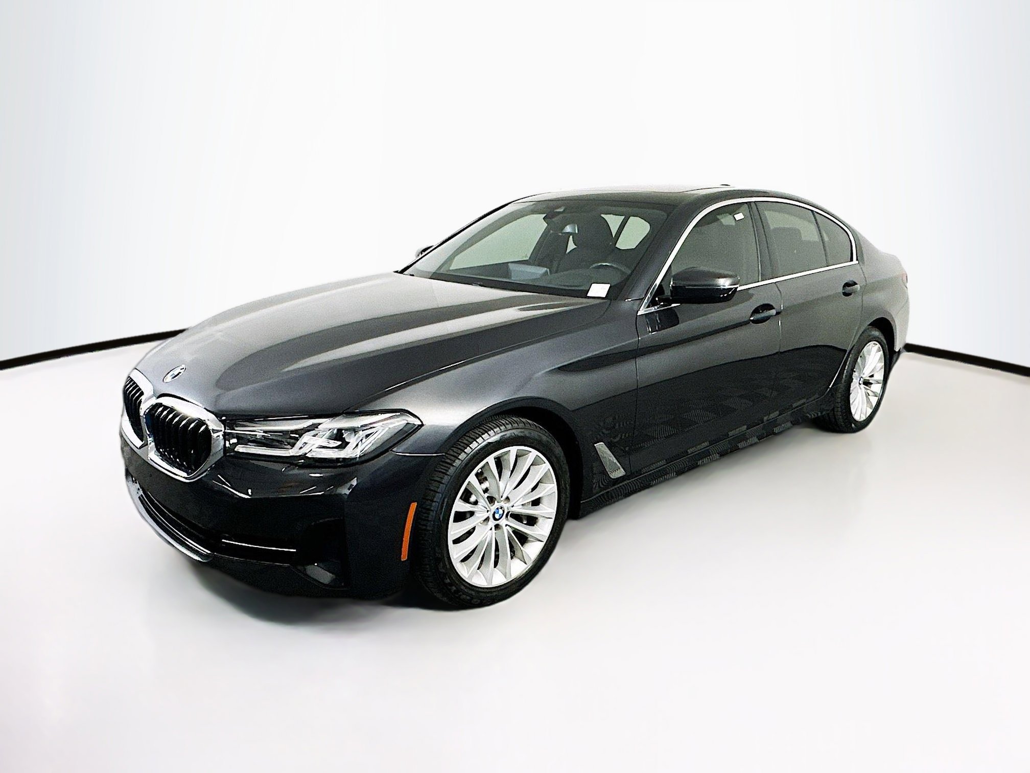Used 2023 BMW 530i w/ Premium Package image 3