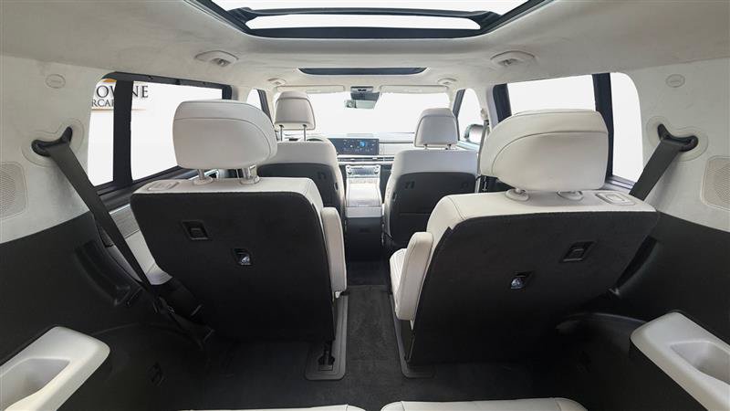 Used 2025 Hyundai Santa Fe Calligraphy FWD image 24