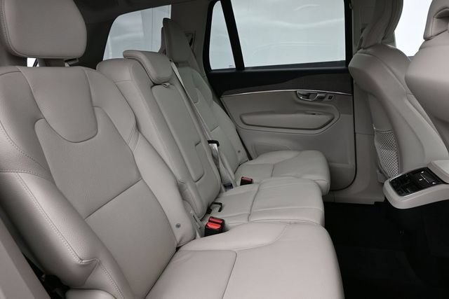Used 2023 Volvo XC90 B6 Plus w/ Protection Package Premier AWD/4WD image 34
