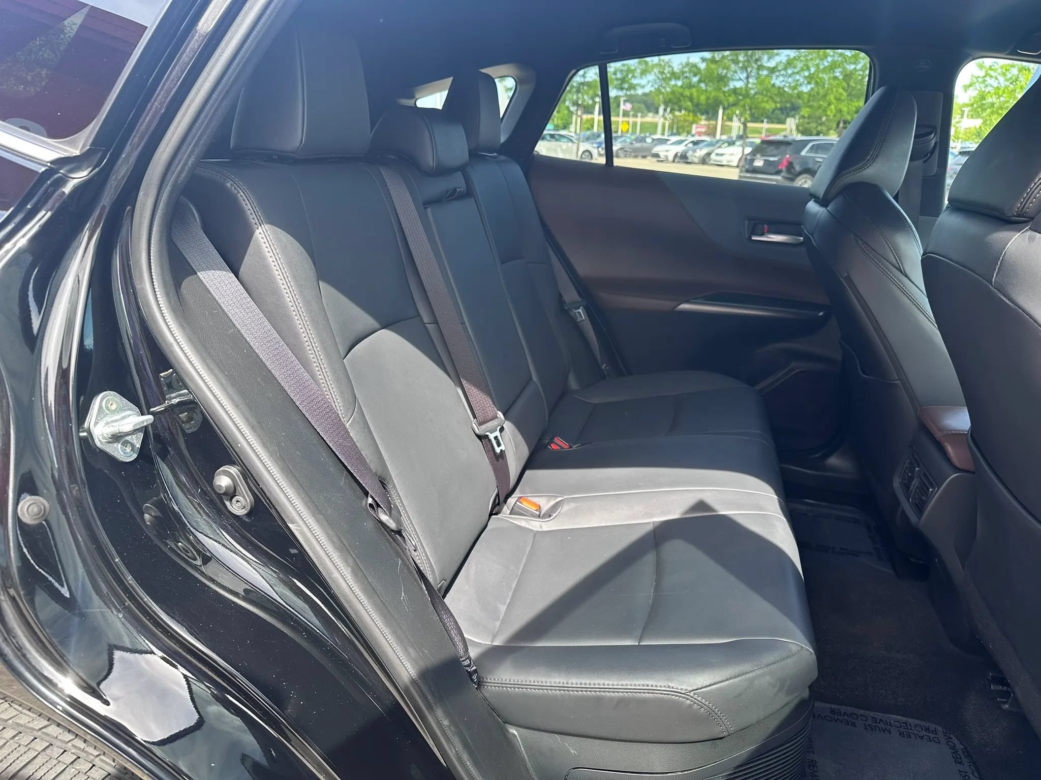 Used 2024 Toyota Venza XLE AWD/4WD image 13