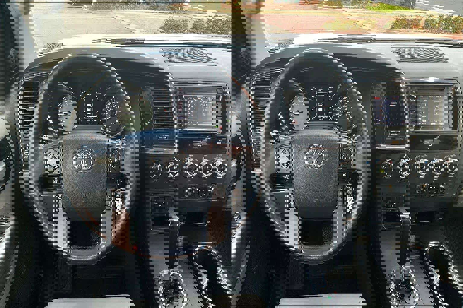 Used 2019 Toyota Sequoia Limited image 8