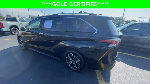 Certified 2025 Toyota Sienna Platinum AWD/4WD image 8