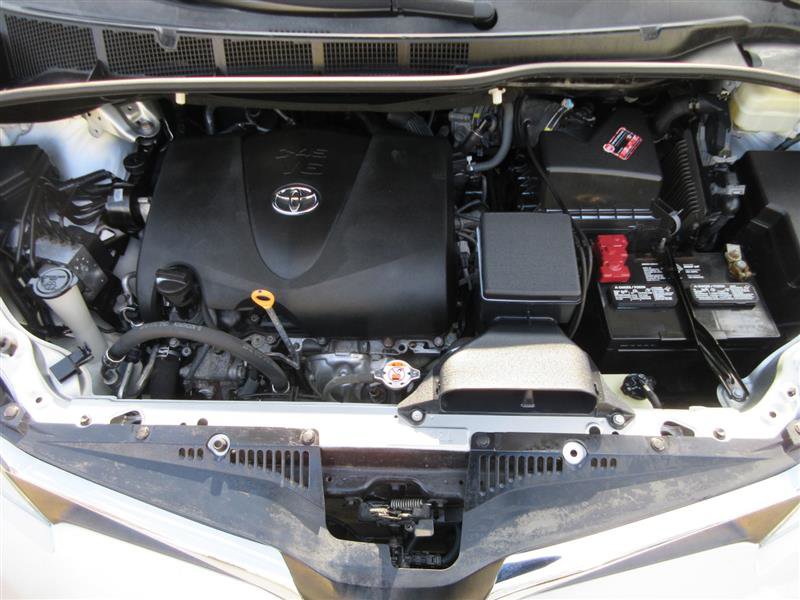 Used 2020 Toyota Sienna LE image 34