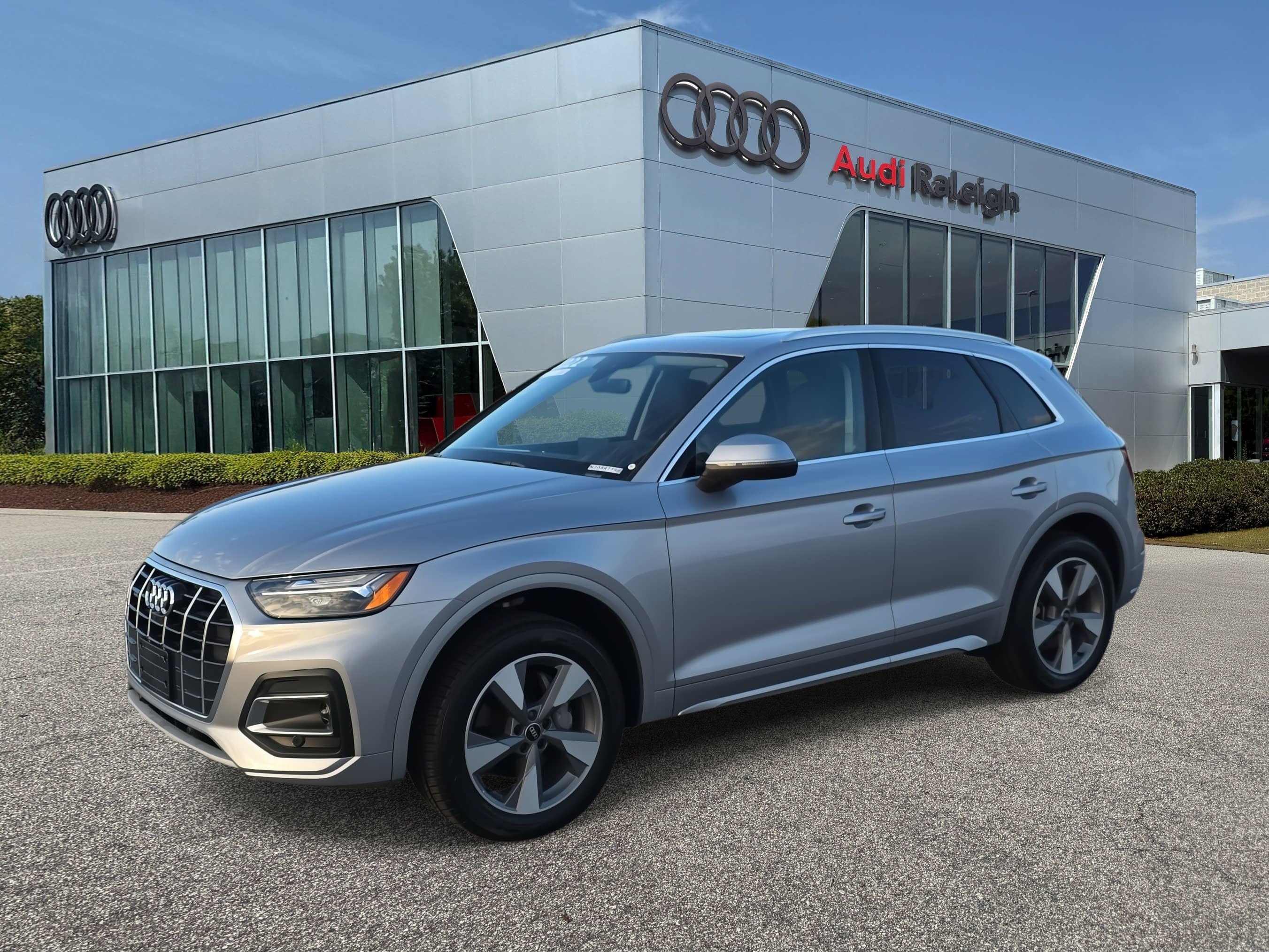 Used 2022 Audi Q5 2.0T Premium Plus image 1