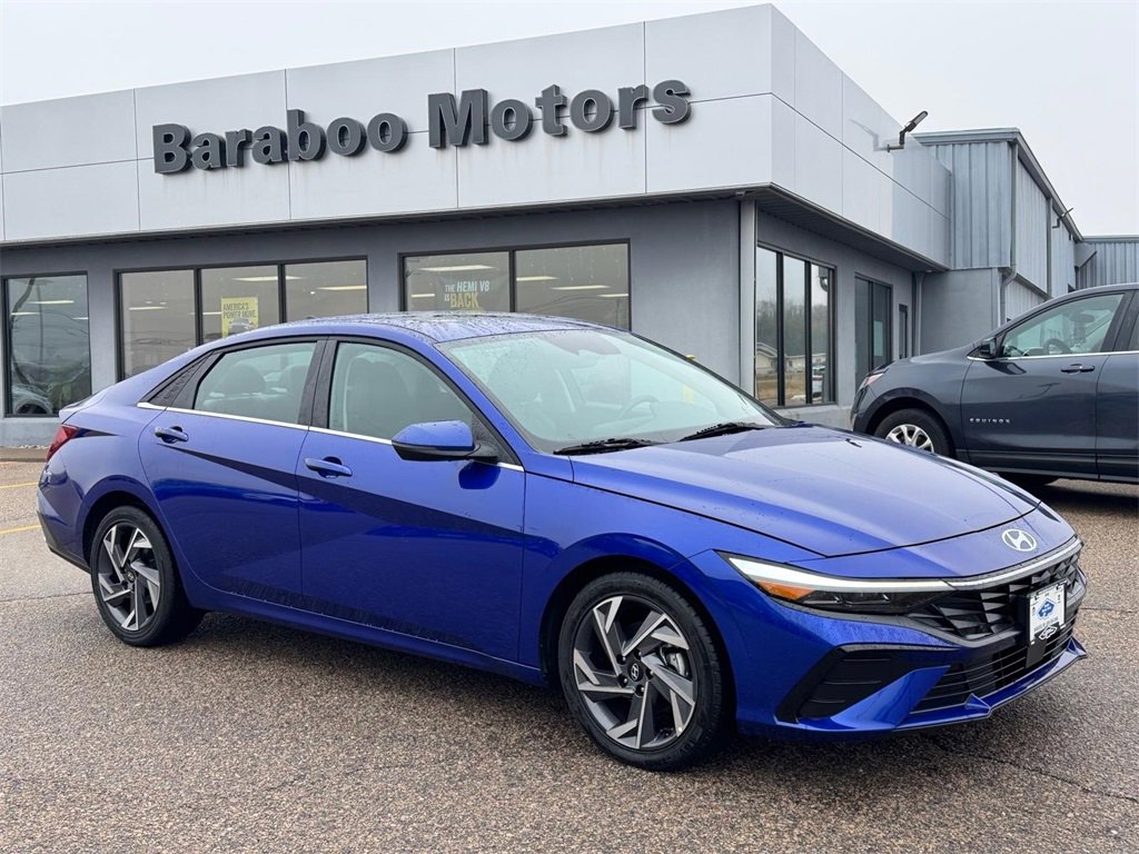 Used 2025 Hyundai Elantra Limited