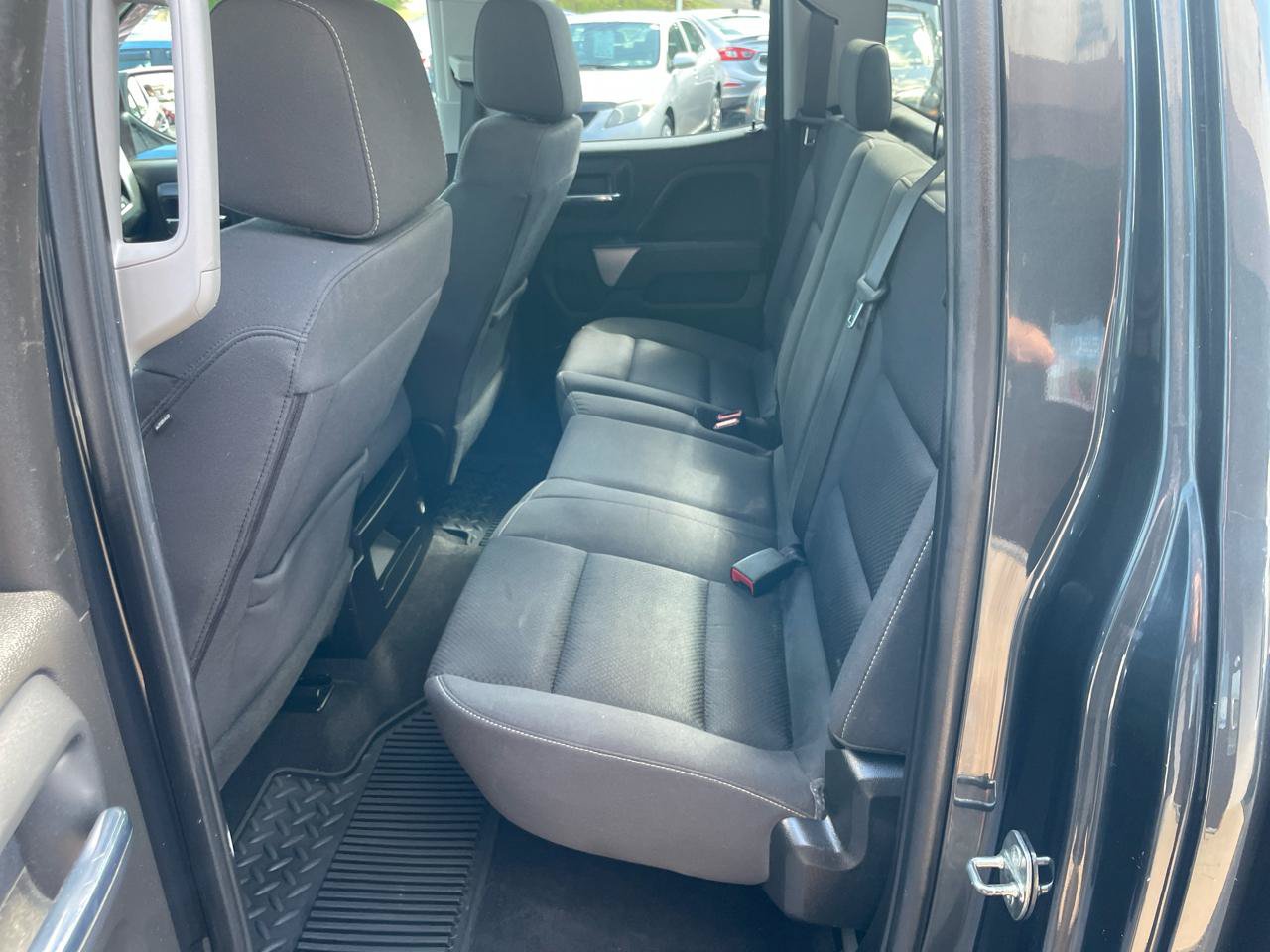 Used 2019 Chevrolet Silverado 1500 LT AWD/4WD image 28