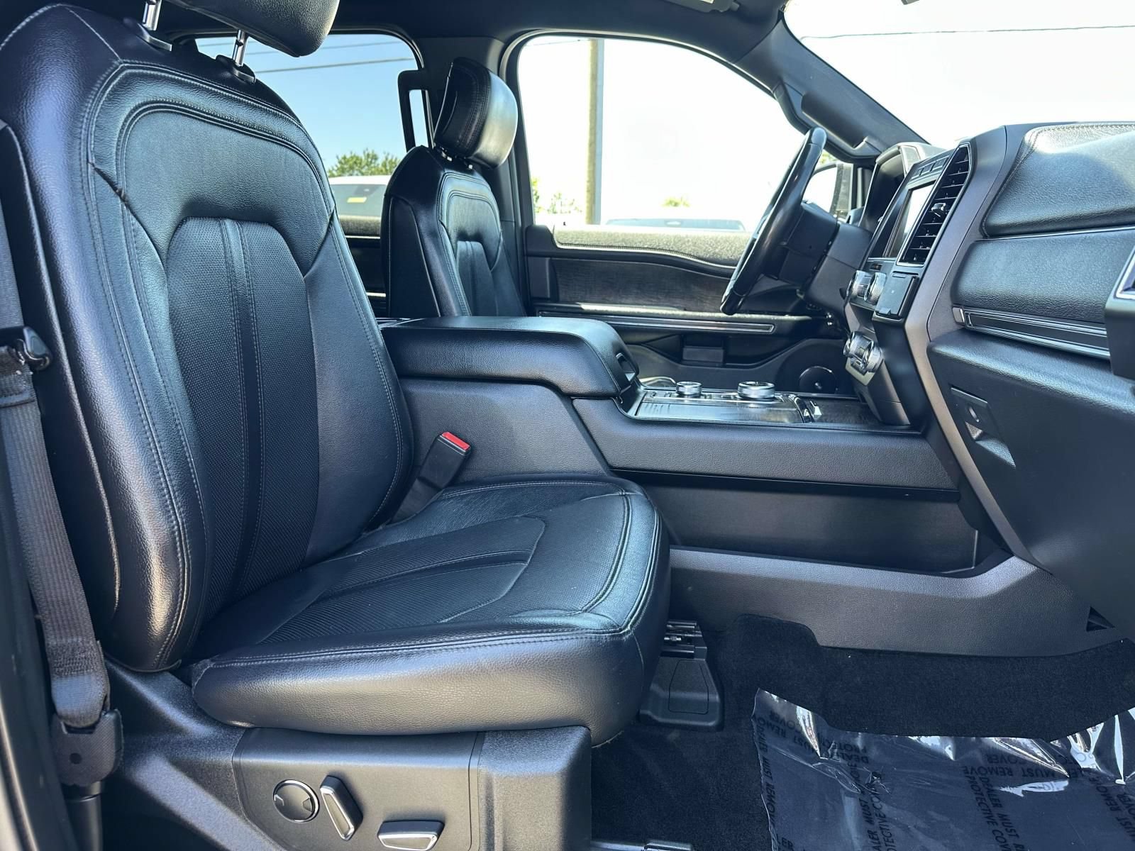 Used 2019 Ford Expedition Max Limited AWD/4WD image 28
