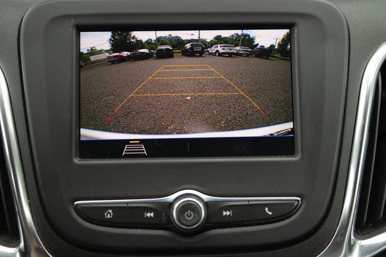 Used 2020 Chevrolet Equinox LT AWD/4WD image 11